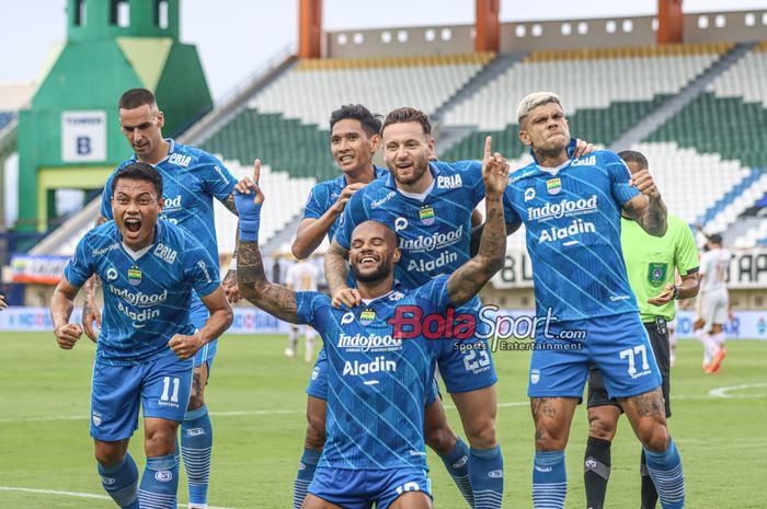 Hasil Liga 1 - Hadapi 10 Pemain Persebaya, David da Silva Cetak Hattrick dan Bawa Persib Raih Kemenangan