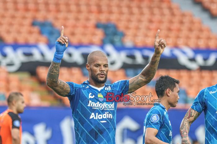 David Da Silva sedang melakukan selebrasi seusai mencetak gol dalam laga pekan ke-28 Liga 1 2023 antara Persija Jakarta versus Persib Bandung di Stadion Si Jalak Harupat, Bandung, Jawa Barat, Sabtu (9/3/2024) siang.