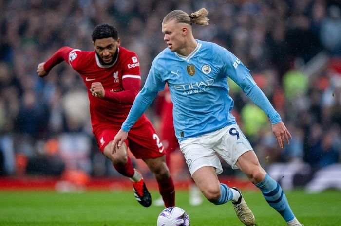 Penyerang Manchester City, Erling Haaland, dianggap mungkin bergabung ke Barcelona karena klub tersebut terus berevolusi.