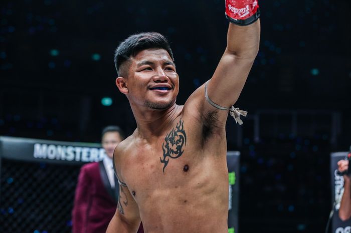 Juara kelas terbang Muay Thai ONE Championship, Rodtang Jitmuangnon.