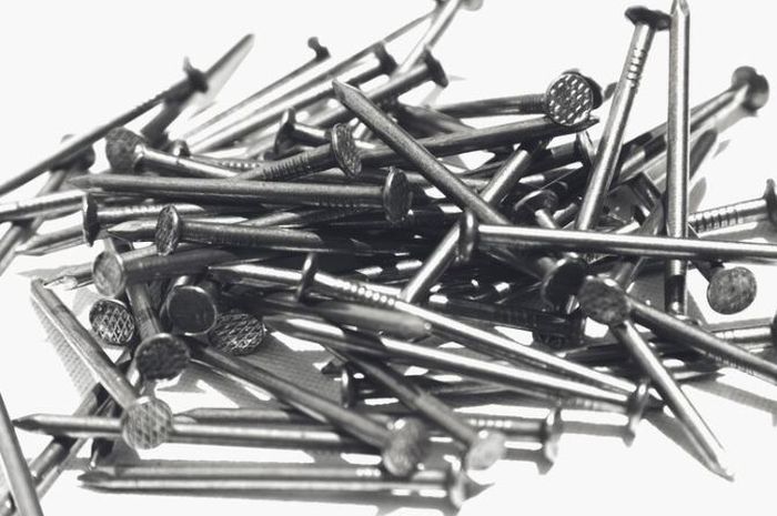 Jangan Diabaikan! Kenali Bahaya Jika Balita Tertusuk Paku dan