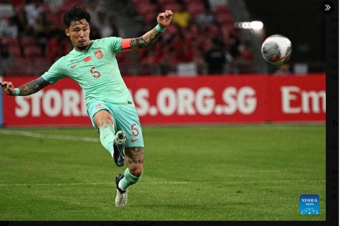Pemain beralias Sergio Ramos dari China, Zhang Linpeng, merasa malu timnya tak bisa kalahkan Singapura pada Kualifikasi Piala Dunia 2026.