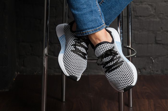 Mau Tampil Fashionable? Ini 5 Sepatu yang Cocok untuk Segala Outfit!