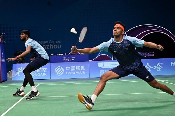 Pasangan ganda putra India, Satwiksairaj Rankireddy/Chirag Shetty, pada Asian Games 2022 di Hangzhou, China, 7 Oktober 2023