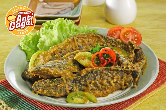 Hidangan lele masak rawit.