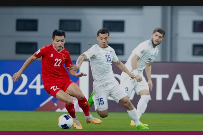 Suasana pertandingan terakhir Grup D Piala Asia U-23 2024 antara Timnas U-23 Vietnam melawan Timnas U-23 Uzbekistan.