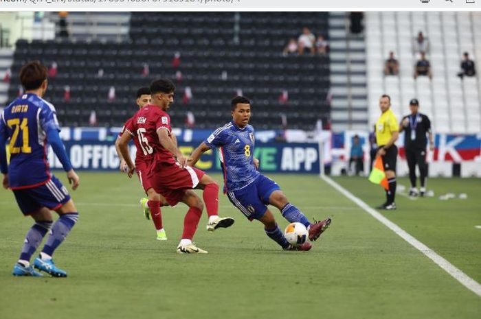 Timnas U-23 Qatar tersingkir di babak perempat final Piala Asia U-23 2024 usai takluk dari Timnas U-23 Jepang, Kamis (25/4/2024).