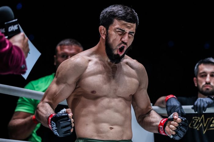 Mantan penghuni ranking 5 besar kelas ringan MMA ONE Championship, Halil Amir.