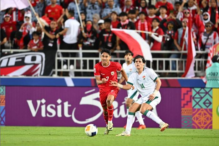 Aksi Marselino Ferdinan saat timnas U-23 Indonesia melawan Irak pada duel perebutan tempat ketiga Piala Asia U-23 2024 di Doha (2/5/2024).