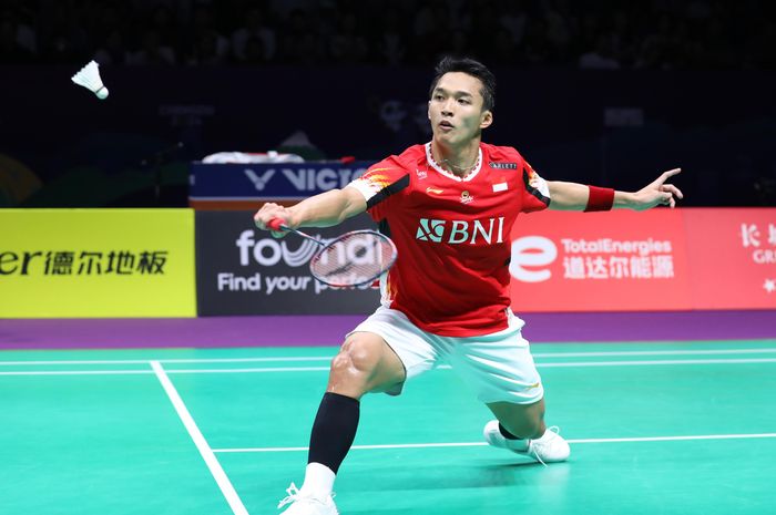 Pebulu tangkis tunggal putra Indonesia, Jonatan Christie, pada babak semifinal Thomas Cup 2024 kontra Taiwan di Hi-Tech Zone Sports Centre, Chengdu, China, Sabtu (4/5/2024).