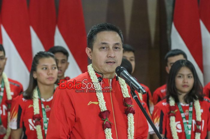 Manajer tim Thomas dan Uber Indonesia, Ricky Soebagja, sedang memberikan sambutan di Terminal 3 VVIP Soekarno Hatta, Tangerang, Banten, Senin (6/5/2024).