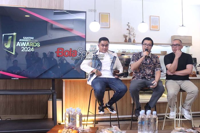 (Dari kiri ke kanan) Valentino Simanjuntak (CEO JebreeetMedia), Austin  Wanandi (Perwakilan Santini Group), dan Sapta Haryo Raja (Pemimpin Redaksi JebreeetMedia).