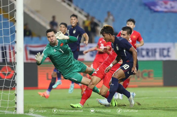 Timnas Vietnam kalah 1-2 dari Thailand dalam pertandingan persahabatan FIFA Matchday September 2024.