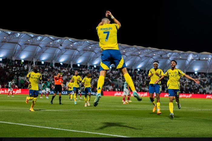 Cristiano Ronaldo membuka kemenangan 3-0 Al Nassr atas Al Ettifaq dalam laga debut pelatih Stefano Pioli di Liga Arab Saudi, Sabtu (21/9/2024) dini hari WIB di Dammam.