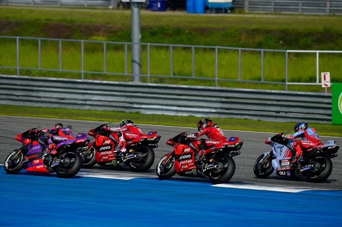 MotoGP Thailand 2024 - Padahal Pede Abis Bisa Podium, Marquez Langsung  Minder karena Lesatan 1 Rival di Luar Radar - Bolasport.com