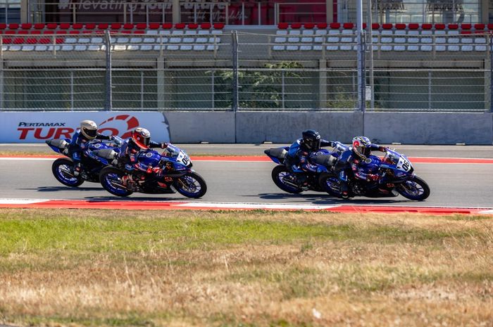 Suasana kompetisi Yamaha Sunday Race 2024 di Sirkuit Mandalika