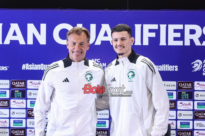 Pelatih timnas Arab Saudi, Herve Renard, saat hadir dalam sesi jumpa pers di Media Center Stadion Utama Gelora Bung Karno, Senayan, Jakarta, Senin (18/11/2024).