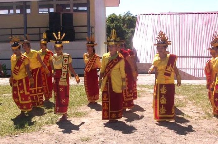 Keunikan Pakaian Adat Sumatera Utara Brainly - Baju Adat Tradisional