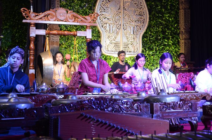 [VIDEO] Festival Gamelan Nusantara di Sekolah Bogor Raya yang Luar