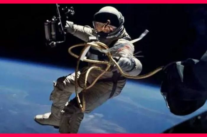 Wisata ke Luar Angkasa, Apakah Mungkin? Bobo