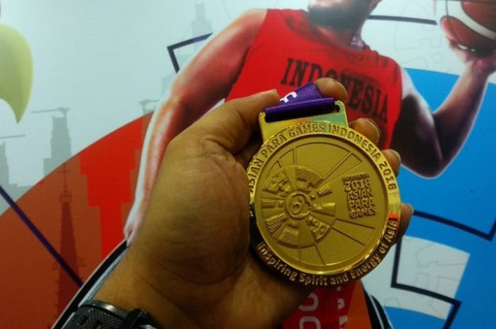   Medali emas Asian Para Games 2018 resmi diperkenalkan pada Jumat (5/10/2018).  