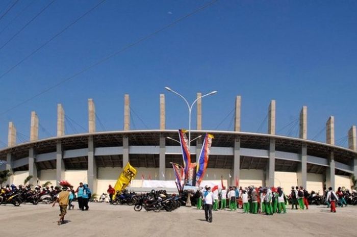  Stadion Joko Samudro di Gresik jadi kebanggaan baru sekaligus rumah anyar Persegres Gresik United.  