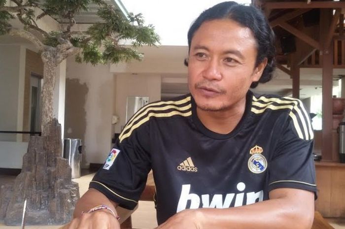 Eks bek timnas Indonesia medio 2006-2006, Bayu Sutha berbagi pengalaman tentang golnya untuk skuat Garuda saat di Surakarta, Sabtu (26/11/2016). 