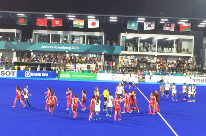 Suka cita pemain tim Jepang seusai mengalahkan India pada final hoki putri Asian Games 2018 di GBK Hockey Field, Jakarta, 31 Agustus 2018.