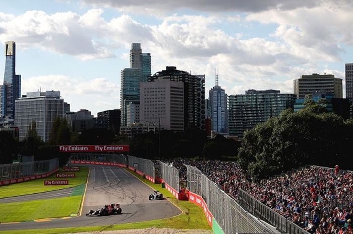 Sirkuit Albert Park diambil gambar dari salah satu sudut saat dipergunakan menggelar lomba Formula 1