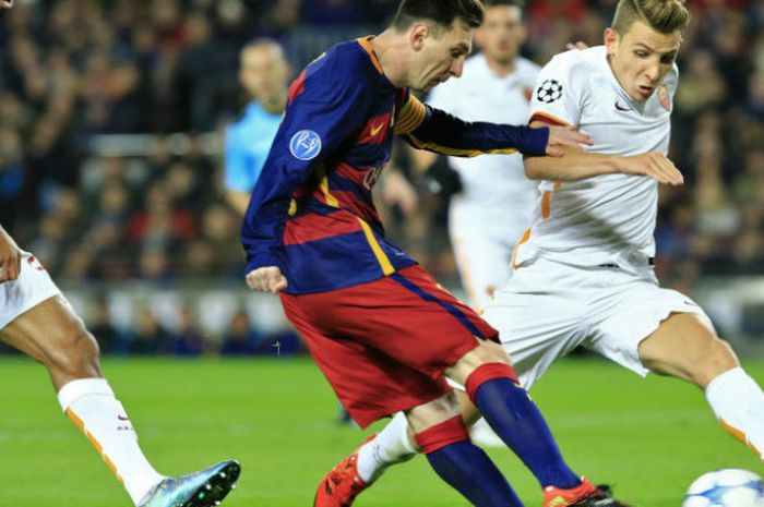 Aksi megabintang FC Barcelona, Lionel Messi, dalam fase grup Liga Champions 2015-2016 kontra AS Roma di Camp Nou