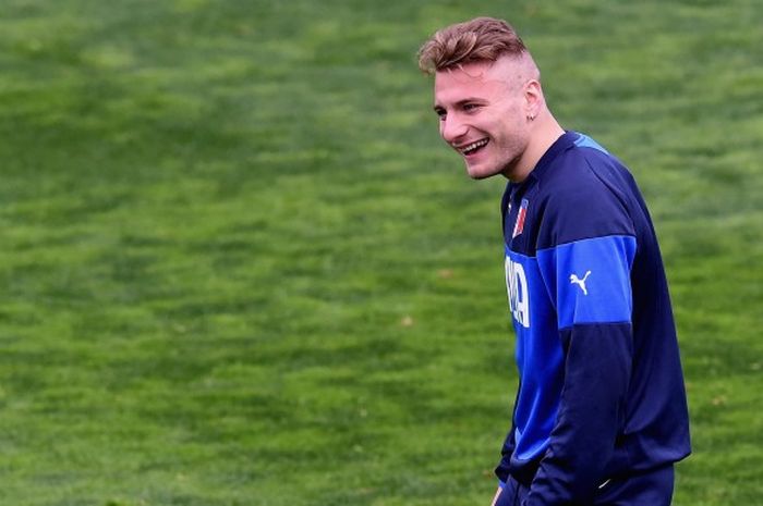 Ciro Immobile saat melakoni sesi latihan dengan timnas Italia, 25 Maret 2015.