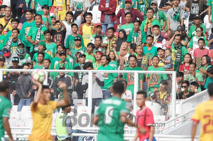 Pertandingan perebutan peringkat ketiga Piala Presiden 2018 antara PSMS Medan dan Sriwijaya FC di Stadion Utama Gelora Bung Karno, Sabtu (17/2/2018). 