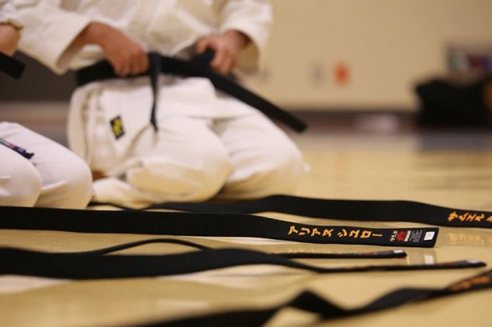 Sebutkan 3 Permainan Tradisional Yang Berhubungan Dengan Olahraga - Sebutkan Macam Macam Permainan Tradisional