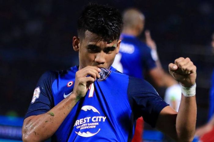 Selebrasi penyerang Johor Darul Takzim, Safawi Rasid seusai mencetak gol ke gawang Pahang FA pada le