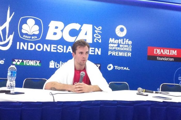 Pebulu tangkis tunggal putra Denmark, Jan O Jorgensen, saat menghadiri konferensi pers pertandingan babak pertama turnamen BCA Indonesia Open Superseries Premier yang berlangsung di Istora Gelora Bung Karno, Senayan, Jakarta, Rabu (1/6/2016).