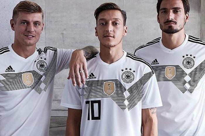 Jersey terbaru timnas Jerman keluaran Adidas