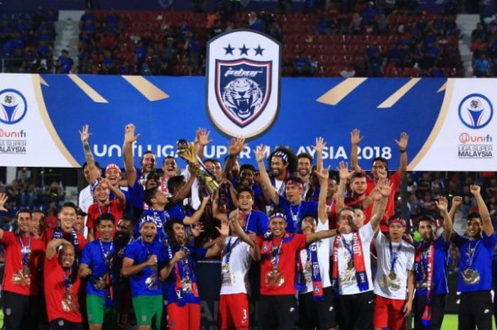 Para pemain Johor Darul Takzim merayakan gelar juara Liga Malaysia 2018.