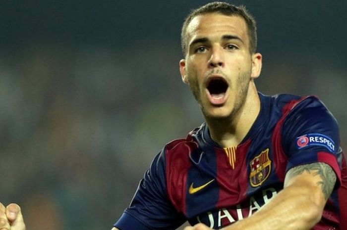 Pemain muda FC Barcelona, Sandro Ramirez, berpeluang hengkang pada bursa transfer musim panas 2016.