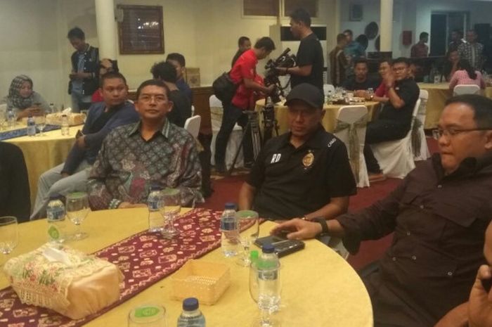 Rahmad Darmawan diperkenalkan sebagai pelatih baru Sriwijaya FC, di Kantor Gunernur Sumatera Selatan, Palembang, Jumat (24/11/2017).