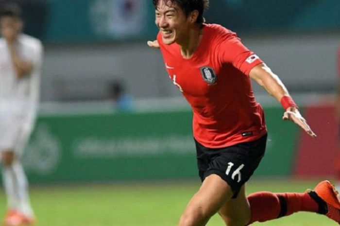  Pemain timnas U-23 Korea Selatan, Hwang Ui-jo ketika merayakan golnya ke gawang Iran babak 16 besar Asian Games ke 18 di Stadion Wibawa Mukti, Cikarang, Jawa Barat, Kamis (23/8/2018). 