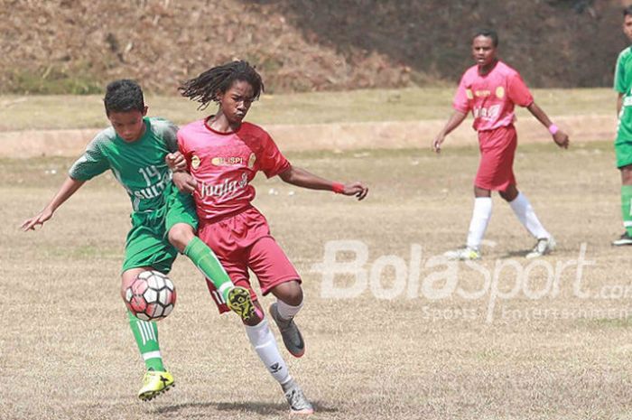 Pertandingan Piala Menpora U-14 antara Jogyakarta versus Sulawesi Tenggara di Magelang, Jawa Tengah.