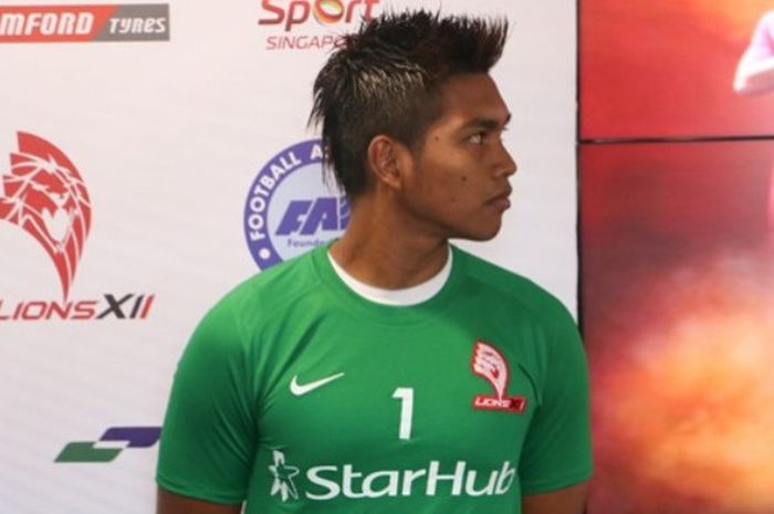 Kiper asal Singapura, Izwan Mahbud.