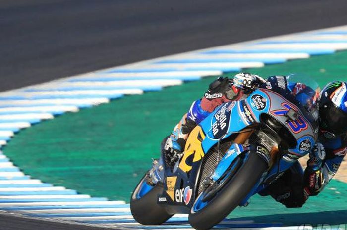 Pebalap Moto2 tim Marc VDS, Alex Marquez, saat tampil menggantikan Thomas Luthi dalam tes privat di 