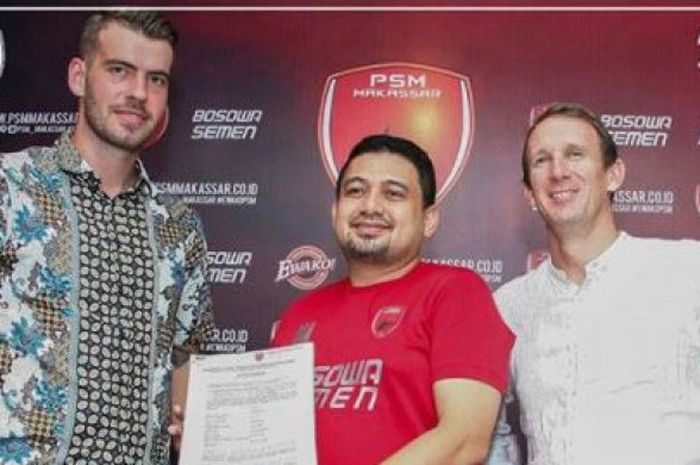 Wiljan Pluim resmi memperpanjang kontrak bersama PSM Makassar.