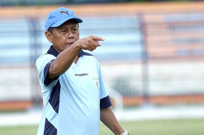 Pelatih Persela Lamongan, Heri Kiswanto, masih mencari sosok gelandang bertipe pekerja keras untuk timnya.