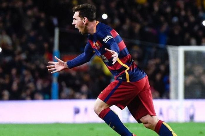 Ikon Barcelona, Lionel Messi, merayakan gol yang dia cetak ke gawang Espanyol dalam pertandingan leg pertama babak 16 besar Copa del Rey di Stadion Camp Nou, Barcelona, Spanyol, 6 Januari 2016.