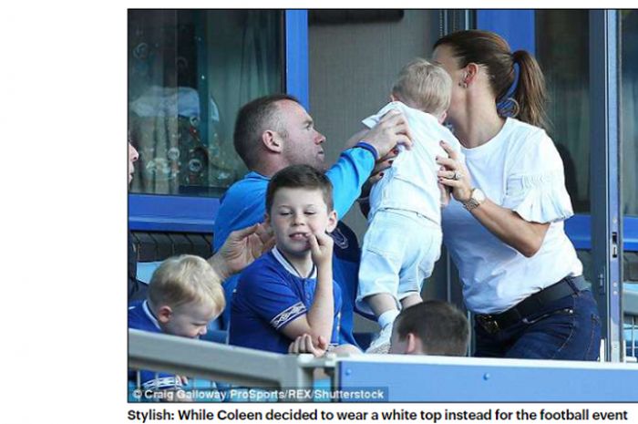Wayne Rooney dan istrinya Coleen Rooney menonton pertandingan Everton vs Southampton.