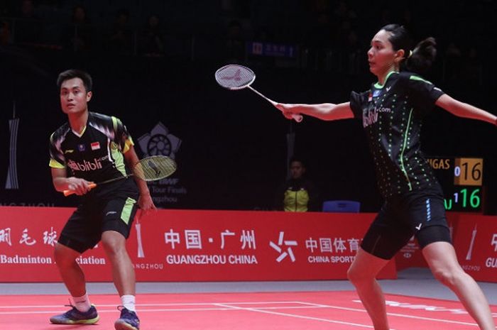 Pasangan ganda campuran Indonesia, Hafiz Faizal/Gloria Emanuelle Widjaja, berhasil lolos menuju babak semifinal Singapore Open 2019.