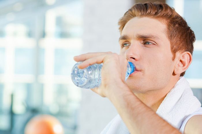 Benarkah Kita Tidak Boleh Minum Air Dingin Setelah Berolahraga? Ini Faktanya!