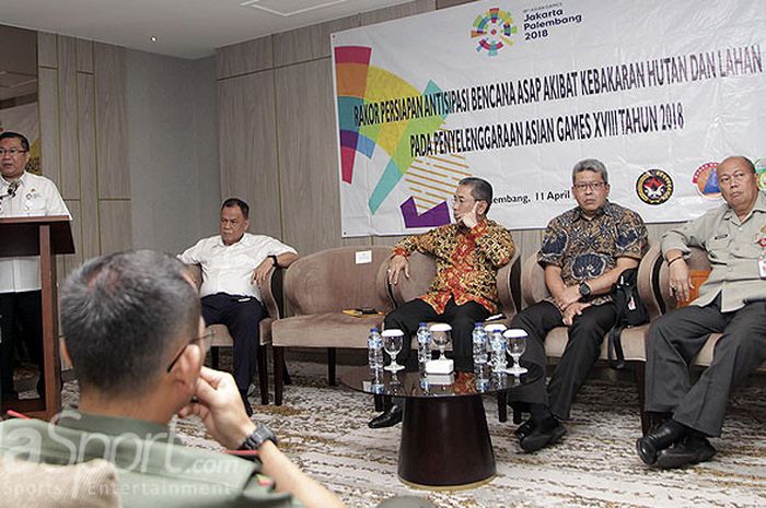 Pemeritah Pusat dan Pemerintah Provinsi Sumsel melakukan rapat koordinasi pembahasan ancaman karhutla pada pelaksanaan Asian Games 2018 di Palembang.